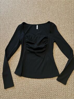 Halara Women's Black Long-Sleeve Ruched Front Top